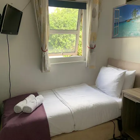 Enjoy Your Stay At Chorley Road Droitwich Exterior photo