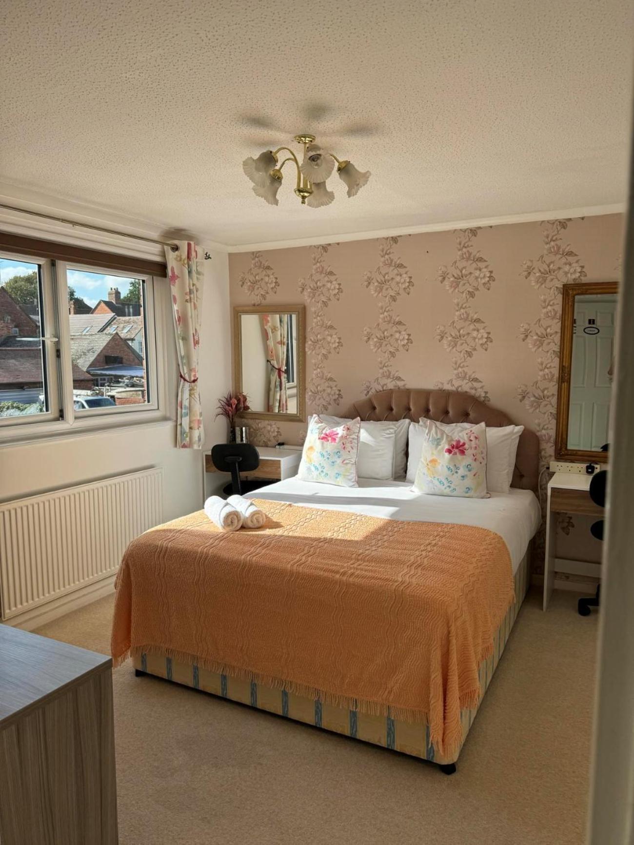 Enjoy Your At Chorley Road * Droitwich